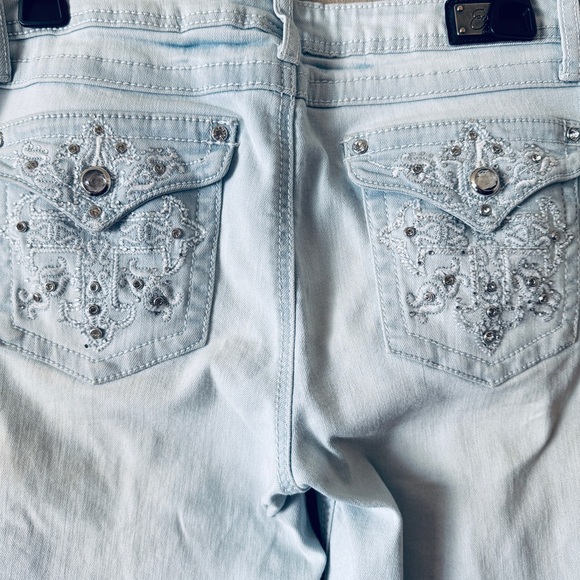 Earl Jean Light Wash Straight Leg Embellished Stretch Denim Jeans Size 8 - Picture 2 of 7